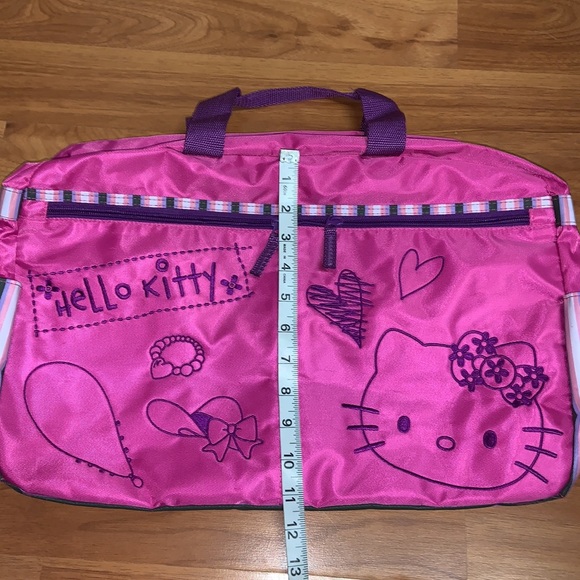 Hello Kitty Duffle / Overnight Tote Bag - Picture 13 of 14
